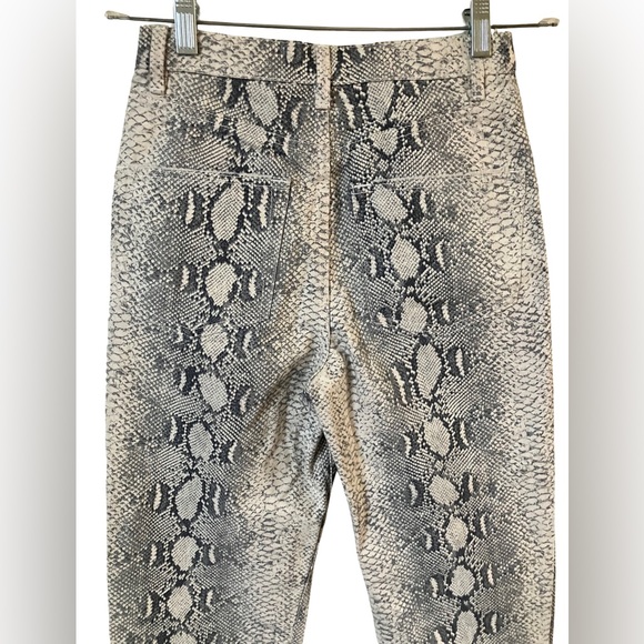 Zara Jeans Snake Print High Waist Straight Raw Hem Cream Black - Picture 6 of 9
